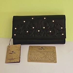 NWT Authentic Patricia Nash black leather wallet 🖤